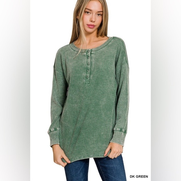 NWOT Zenana Washed Baby Waffle Henley Neckline Long Sleeve Top - Picture 1 of 5